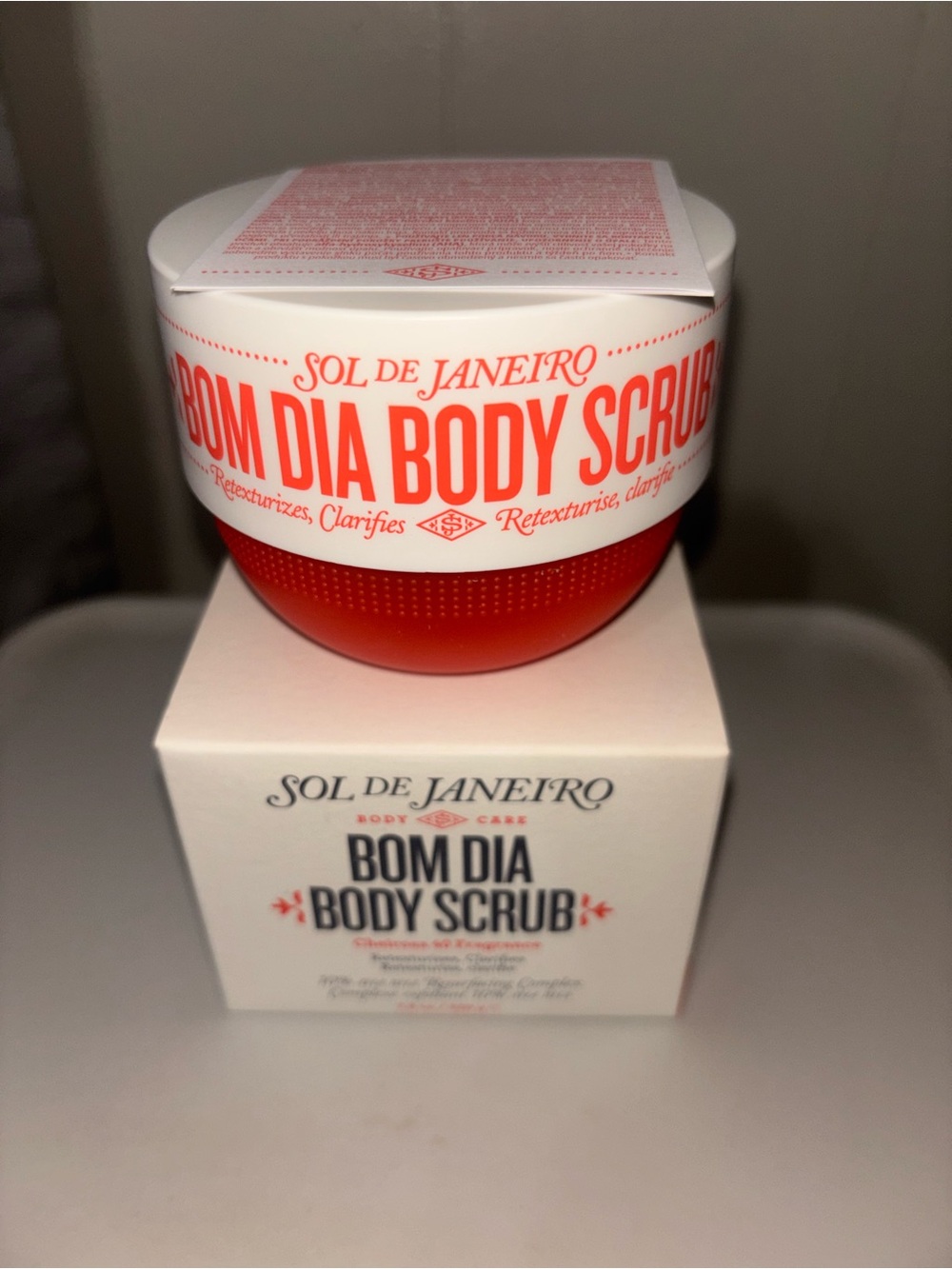 Sol de Janeiro Bom Dia Body Scrub - Red & White Packaging
